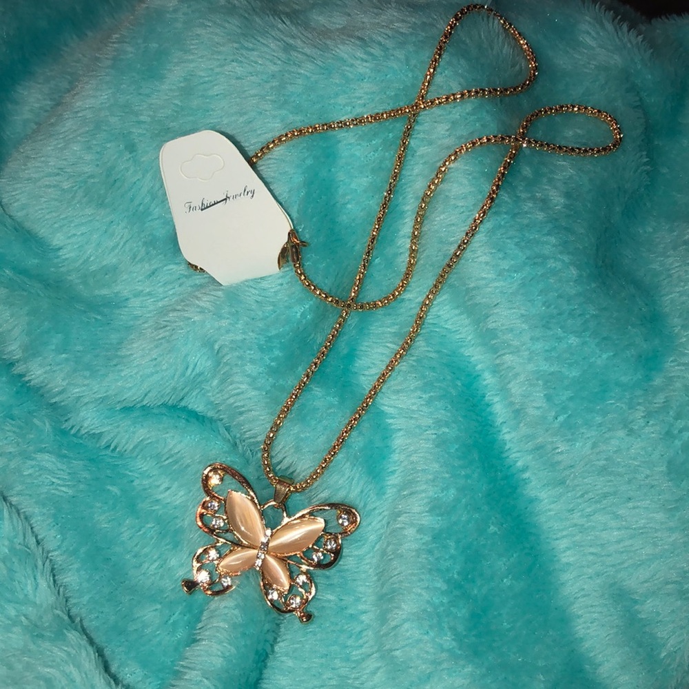 Chrystal butterfly necklace
